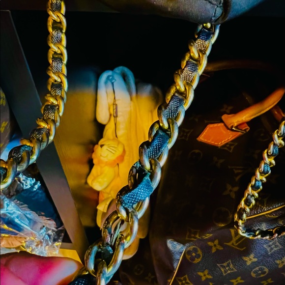 Authentic Prada - Picture 6 of 6